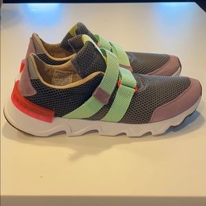 Sorel Kinetic Lite Strap Sneaker